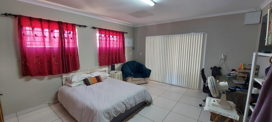 13 Bedroom Property for Sale in Long Acres Country Estate Western Cape